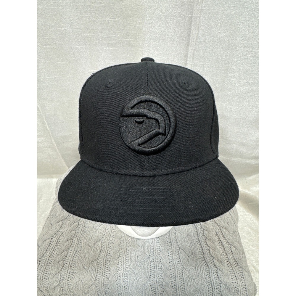 Mitchell & Ness Atlanta Hawks Youth Snapback Hat Black Tonal Logo Boys 8-20‎ Cap